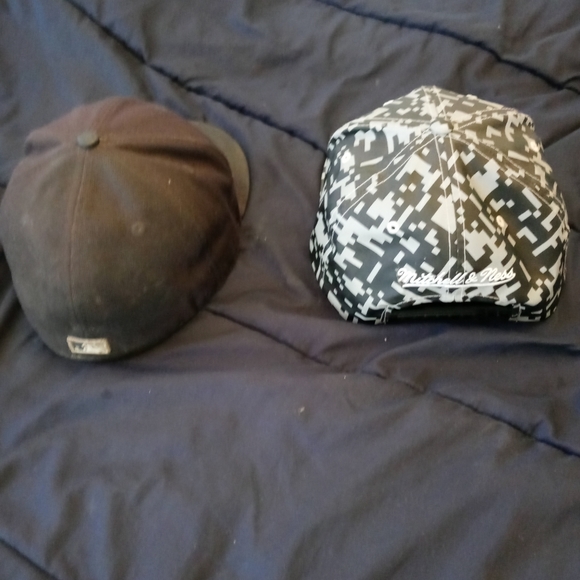 boston fitted and brooklyn snapback - Picture 3 of 4